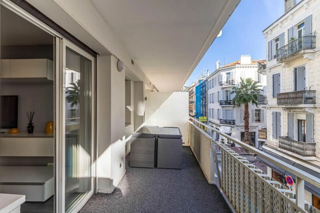 Beautiful Apartment With Balcony - Center Κάννες Γαλλία