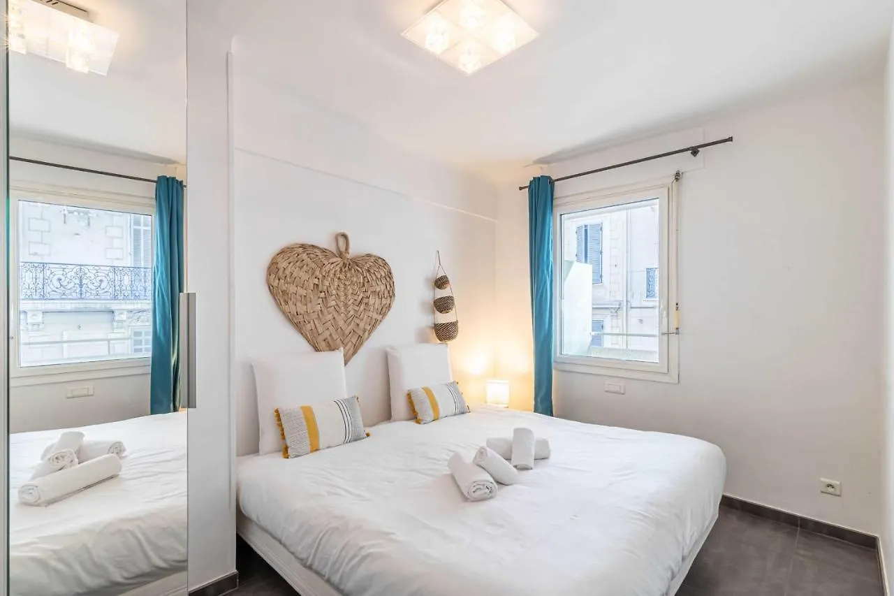 Beautiful Apartment With Balcony - Center Cannes